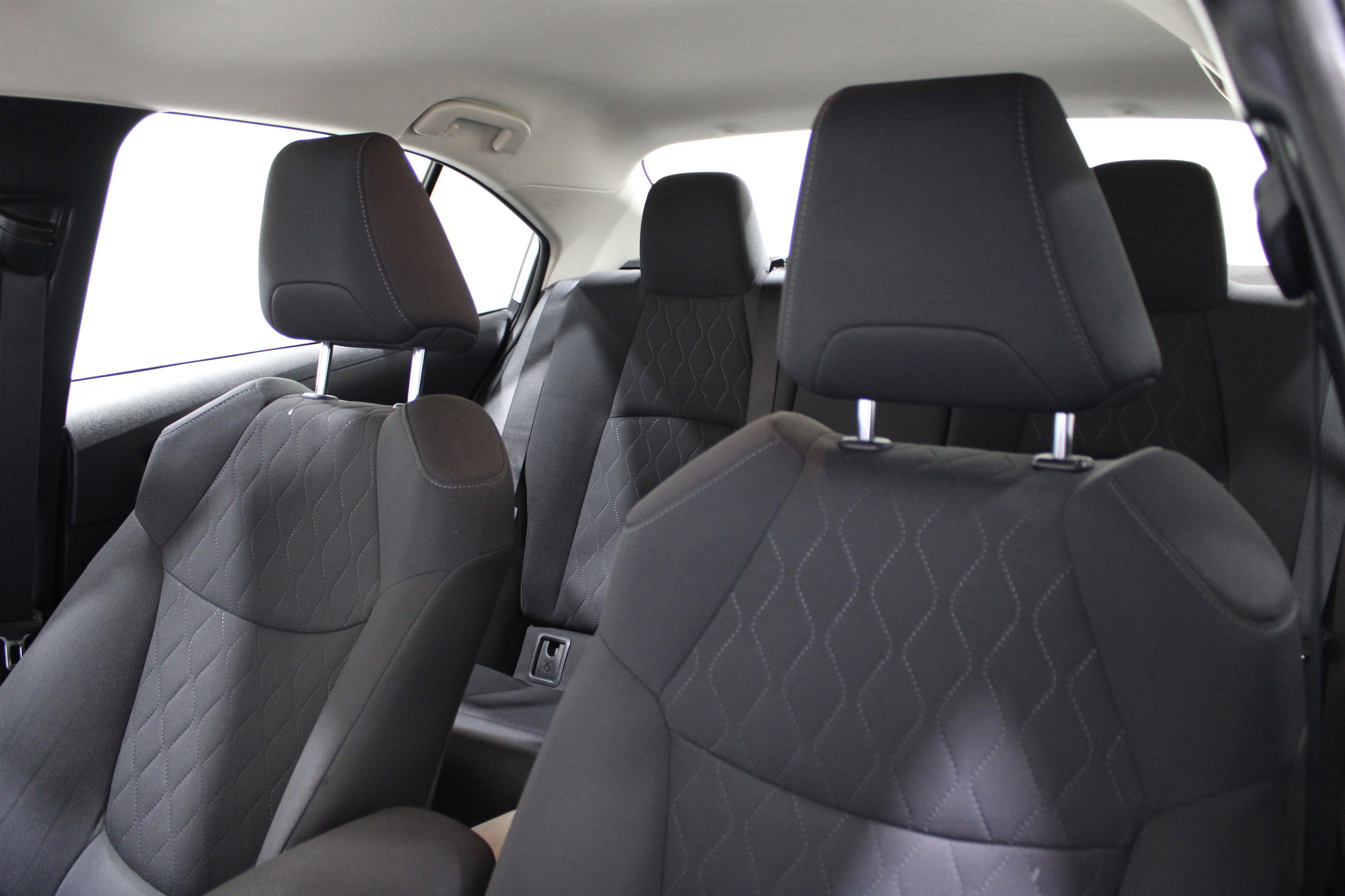 2020 Toyota Corolla LE photo 4