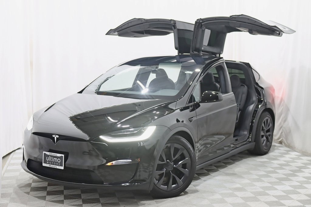 2023 Tesla Model X photo 7