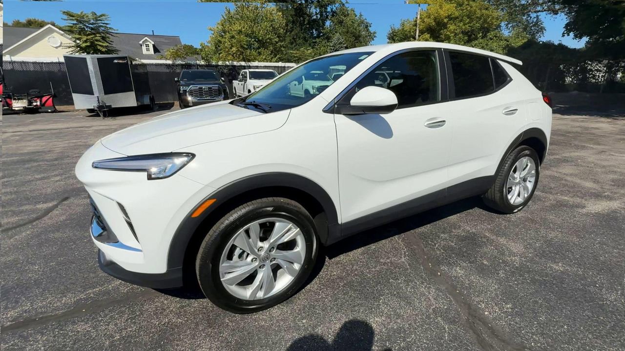 2025 Buick Encore GX Preferred photo 3