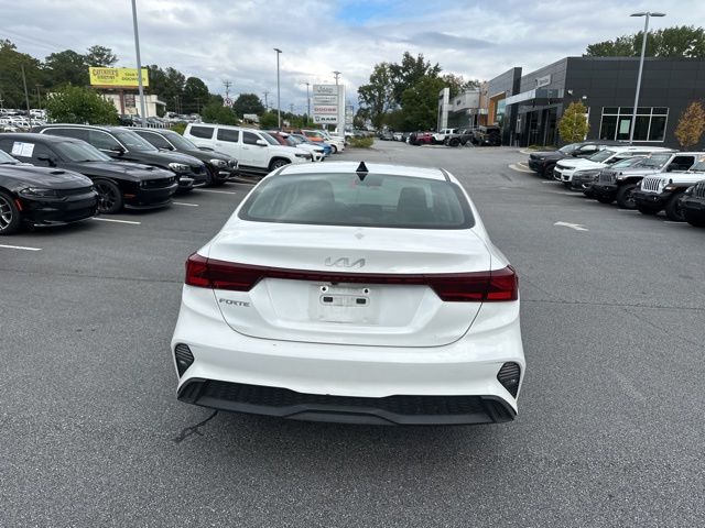 2023 Kia Forte LXS photo 17