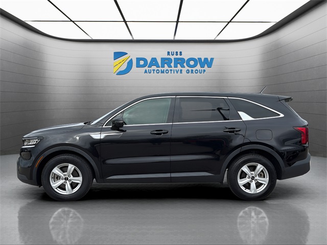 2023 Kia Sorento LX photo 2