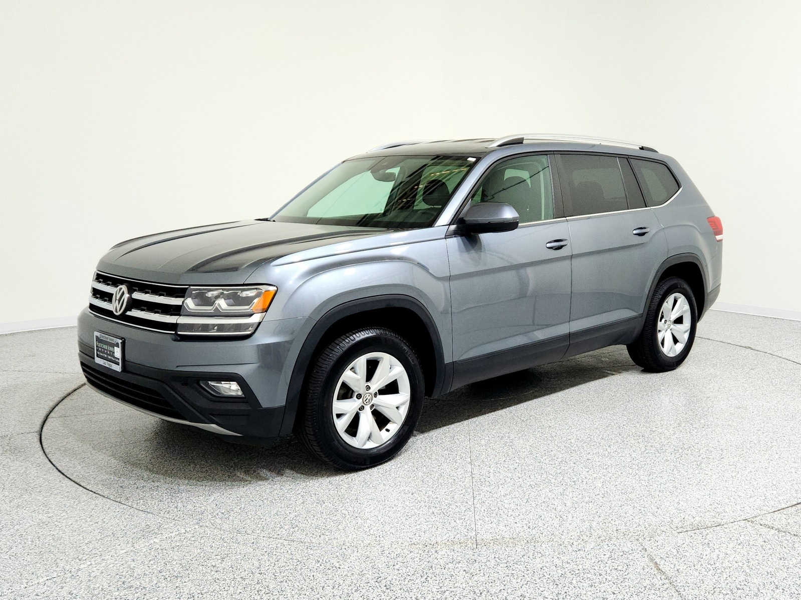 2019 Volkswagen Atlas SE w/Tech's photo