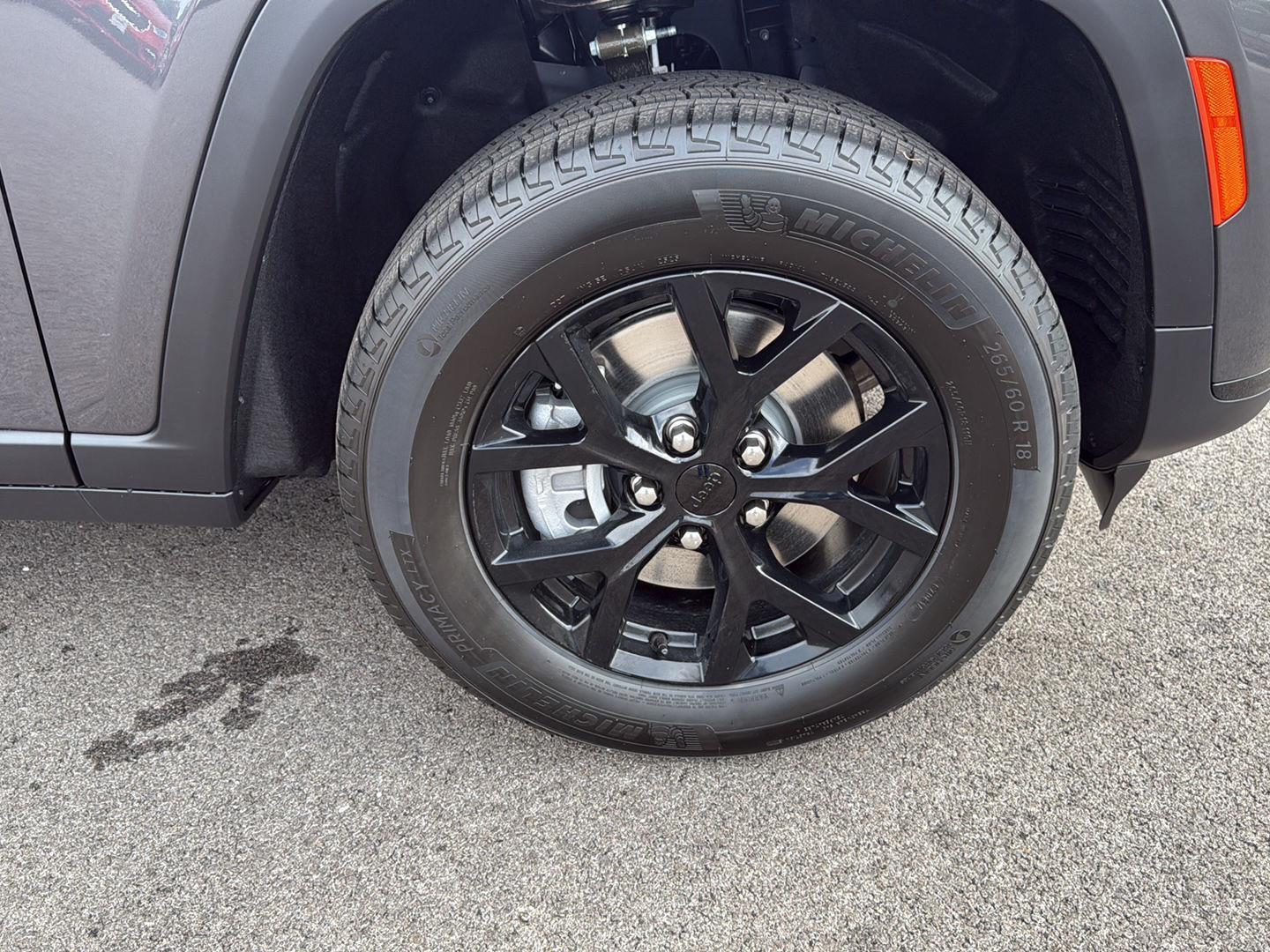 2025 Jeep Grand Cherokee Altitude photo 13