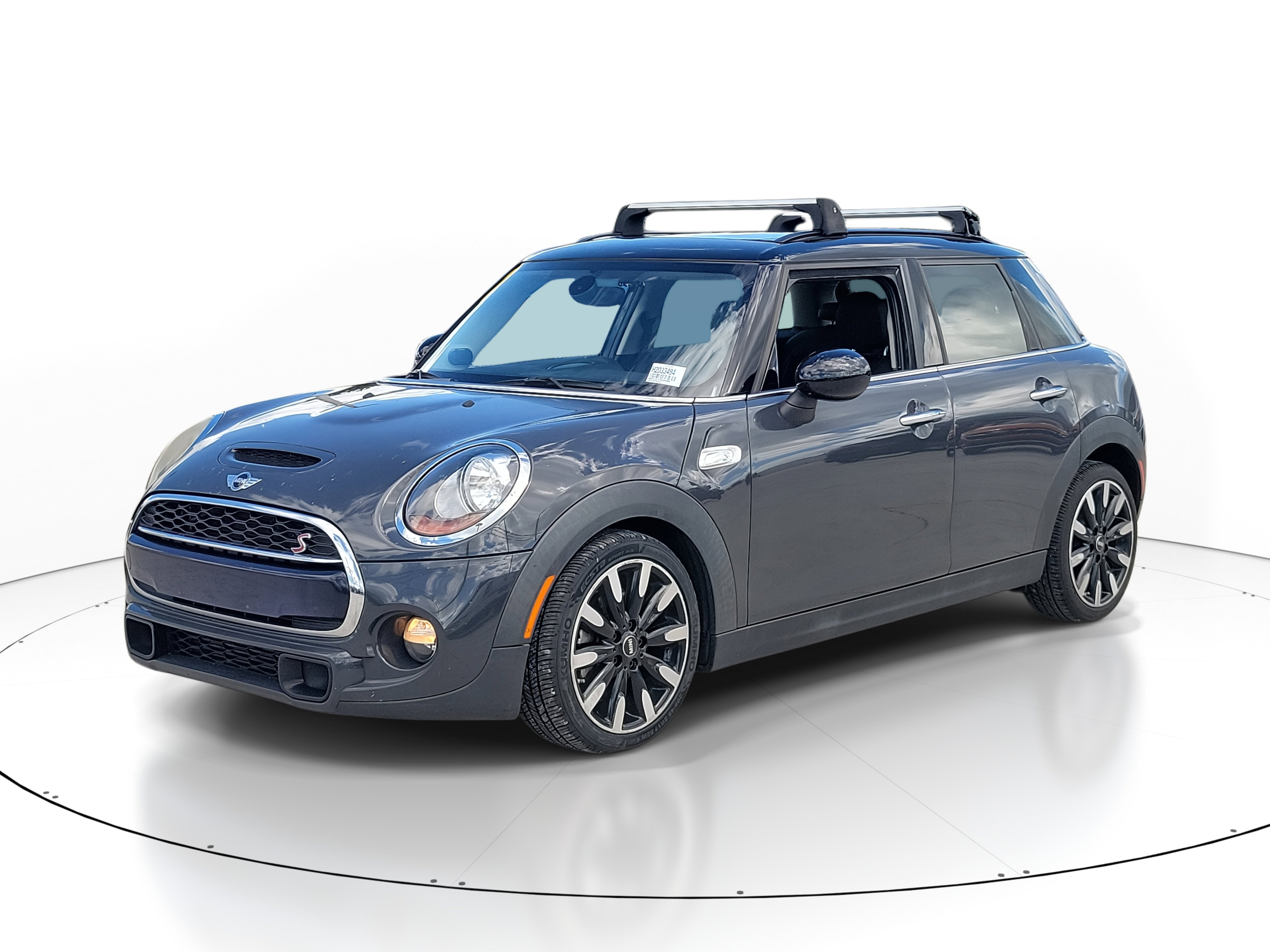 2017 Mini Cooper 4 Door Hardtop S photo 2