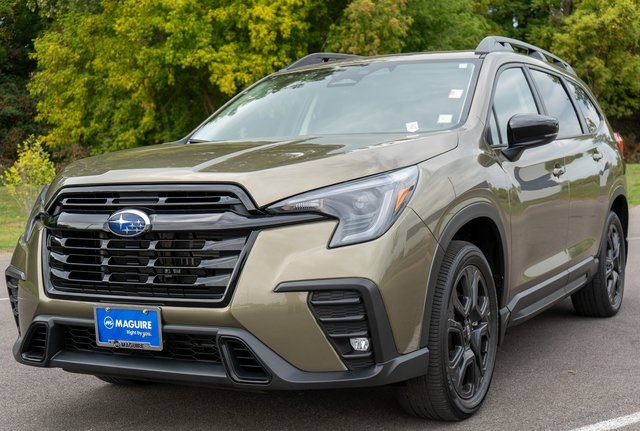 2024 Subaru Ascent Onyx Edition photo 2