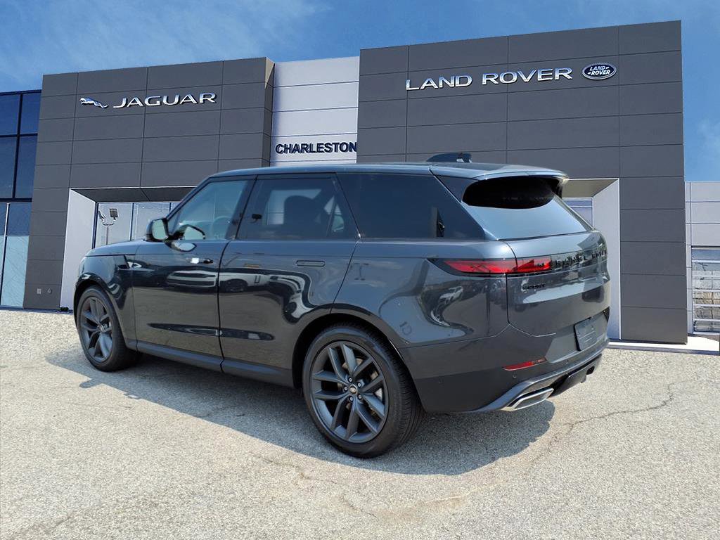 2025 Land Rover Range Rover Sport SE photo 3