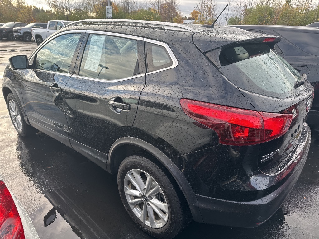 2019 Nissan Rogue Sport SV photo 3