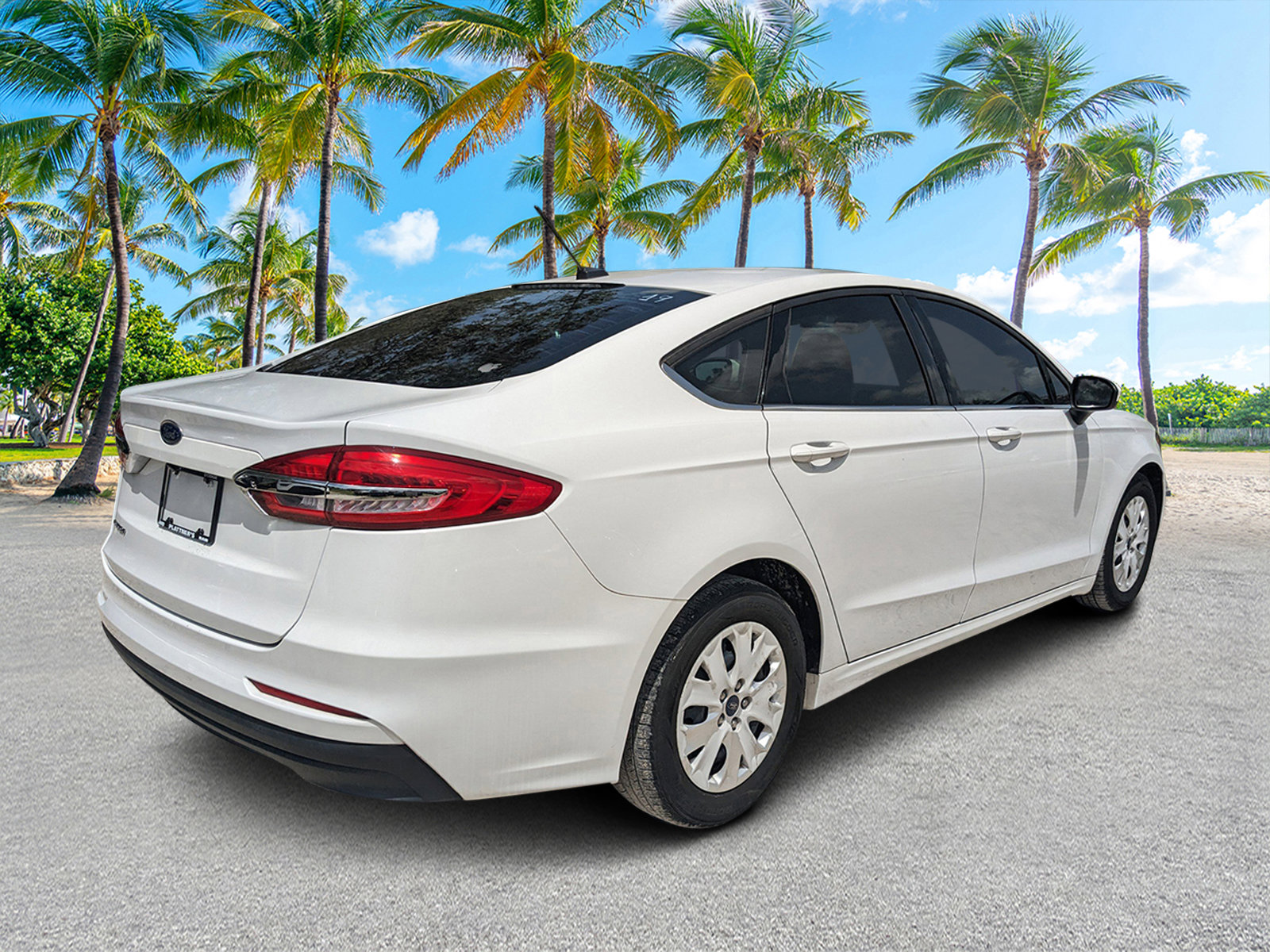 2019 Ford Fusion S photo 3