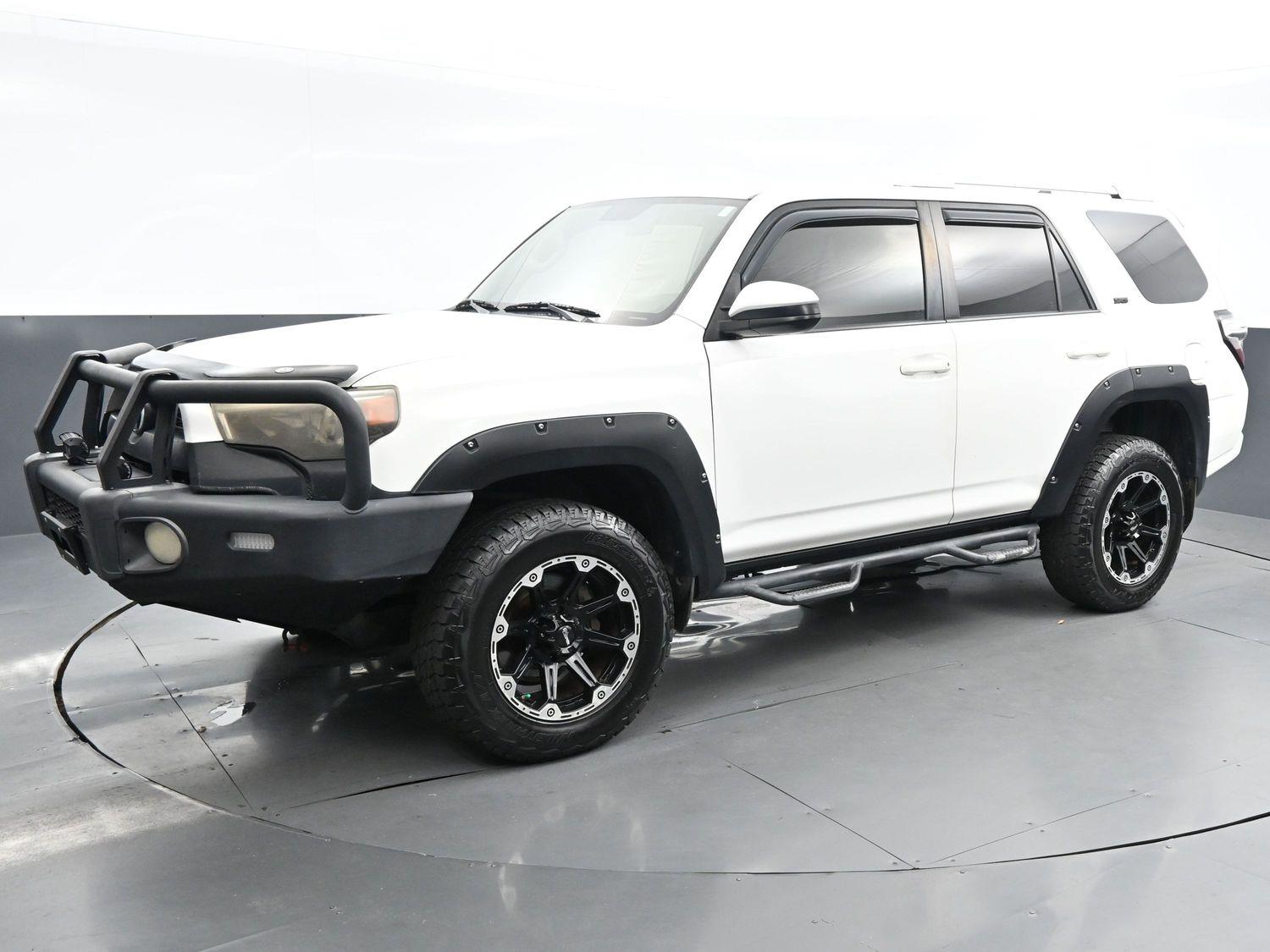2016 Toyota 4Runner SR5 photo 3