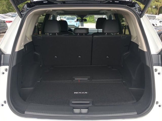 2025 Nissan Rogue Platinum photo 13