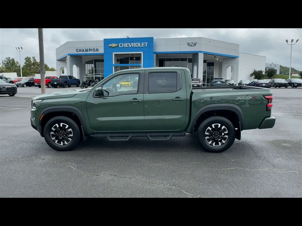 2022 Nissan Frontier PRO-X Crew Cab photo 4