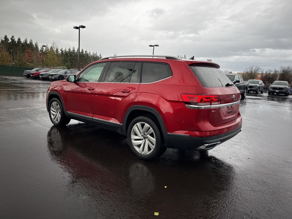 2021 Volkswagen Atlas SEL photo 2