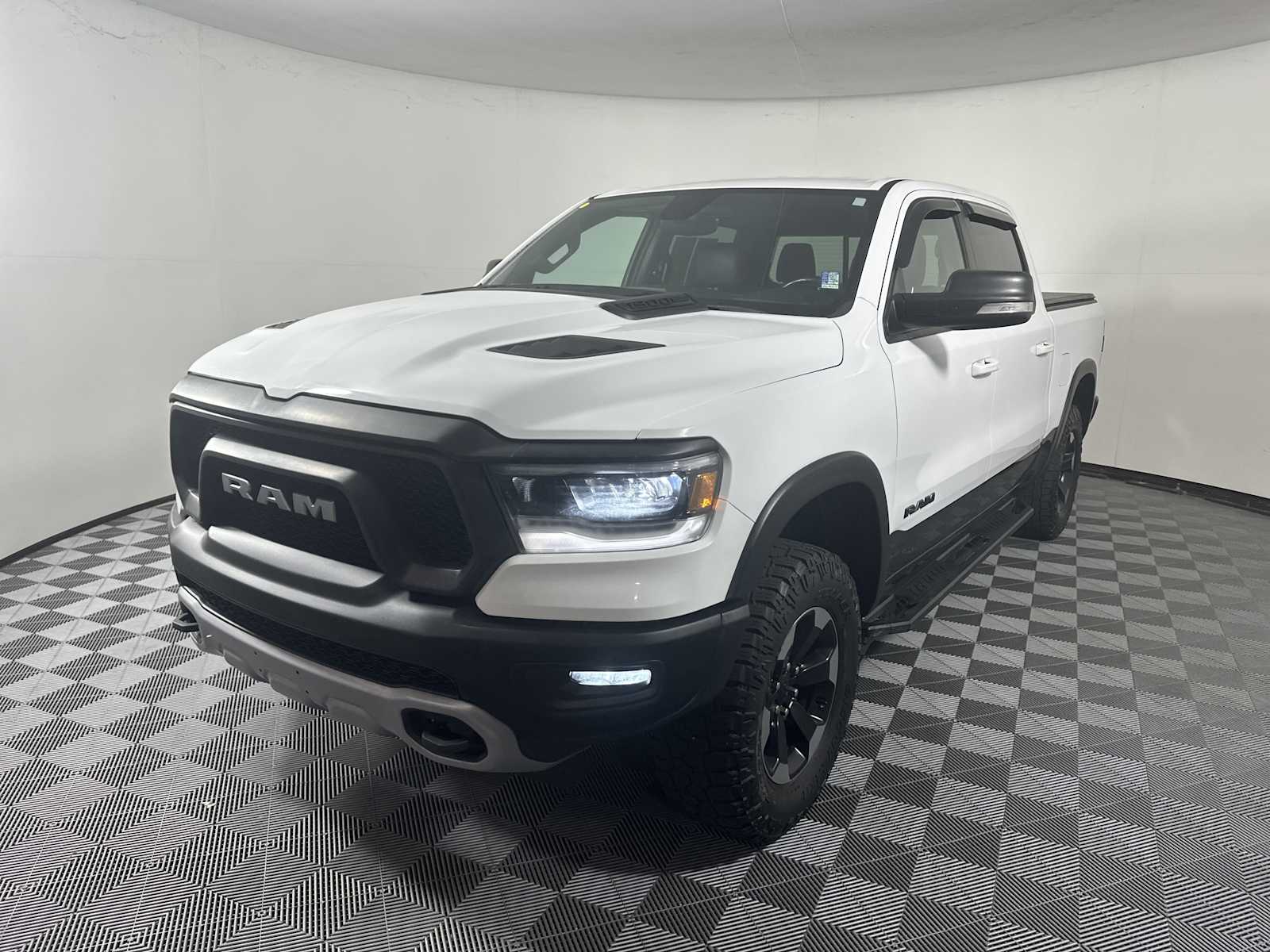 2019 Ram 1500 Rebel photo 4