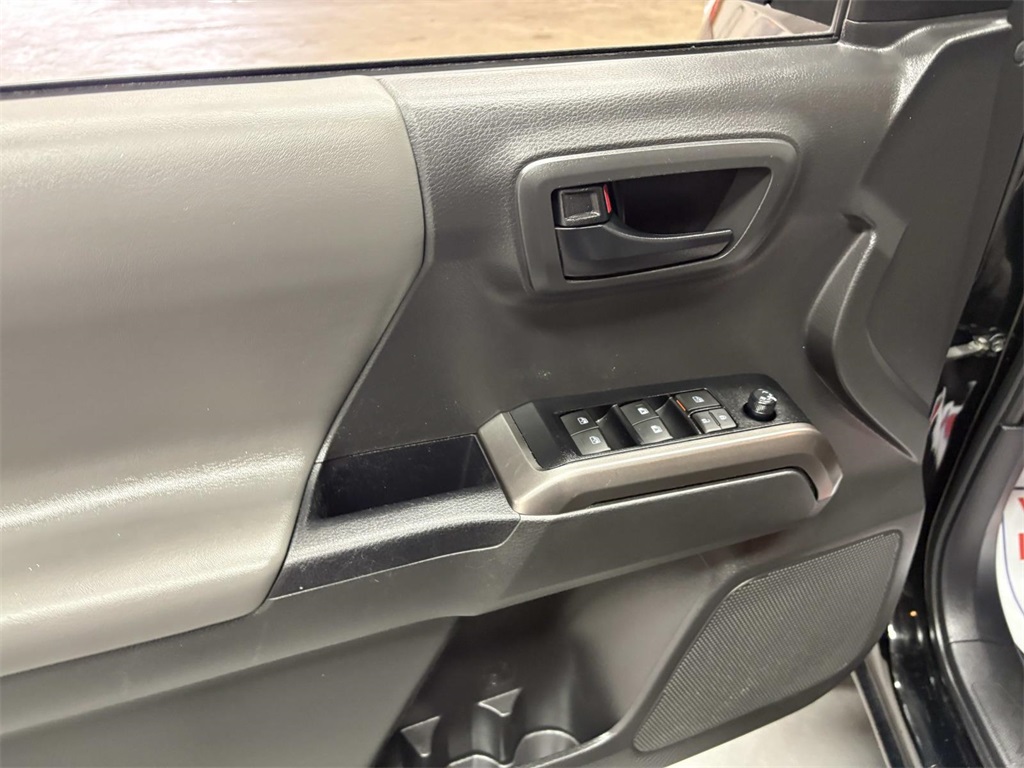 2023 Toyota Tacoma SR5 photo 15