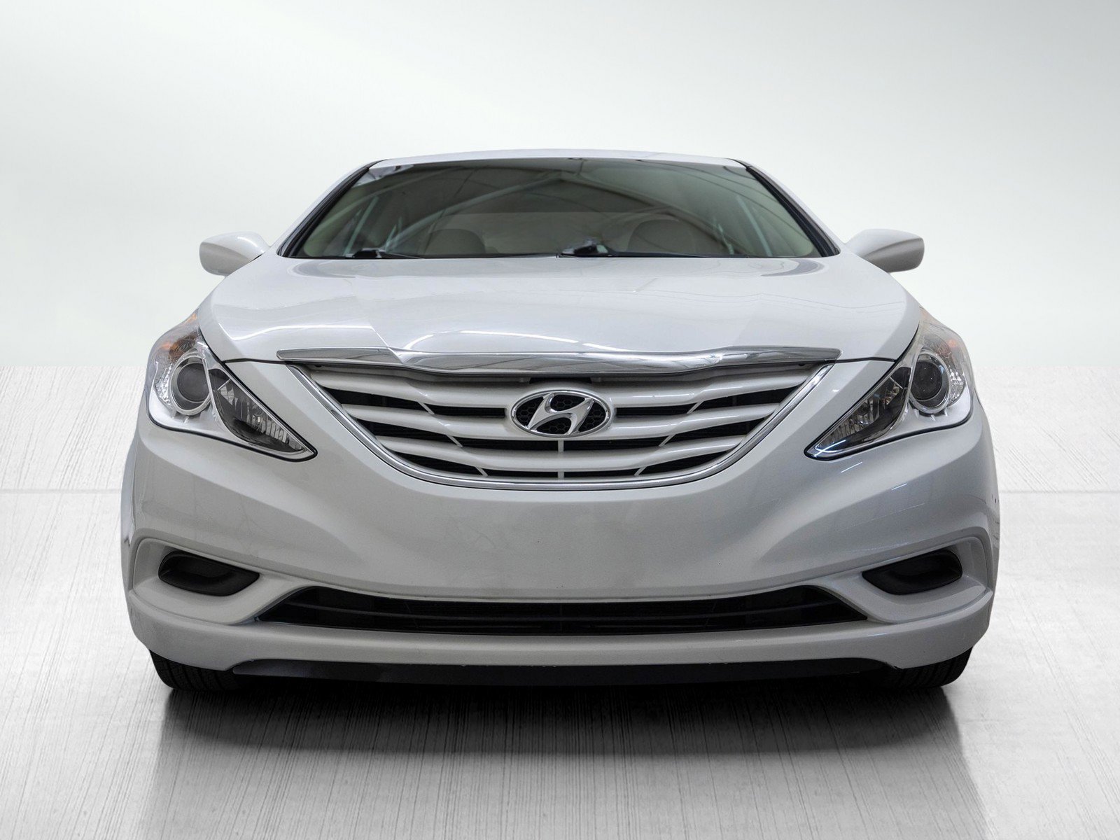 2012 Hyundai Sonata GLS photo 2