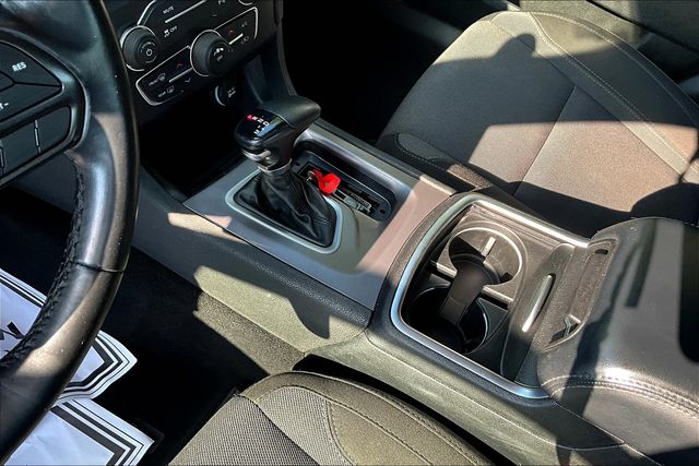 2022 Dodge Charger SXT photo 13