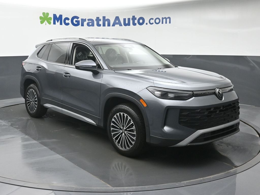 2026 Volkswagen Tiguan S's photo