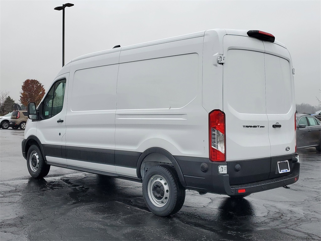 2026 Ford Transit Cargo Van photo 4