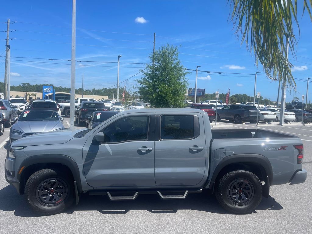 2025 Nissan Frontier PRO-X photo 3