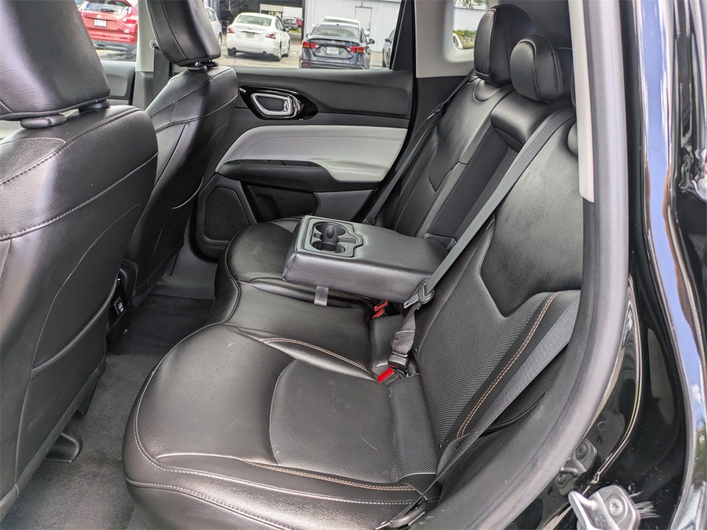 2022 Jeep Compass Limited photo 12