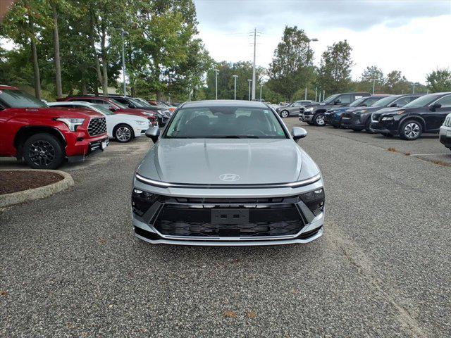 2026 Hyundai Sonata SEL Sport photo 2