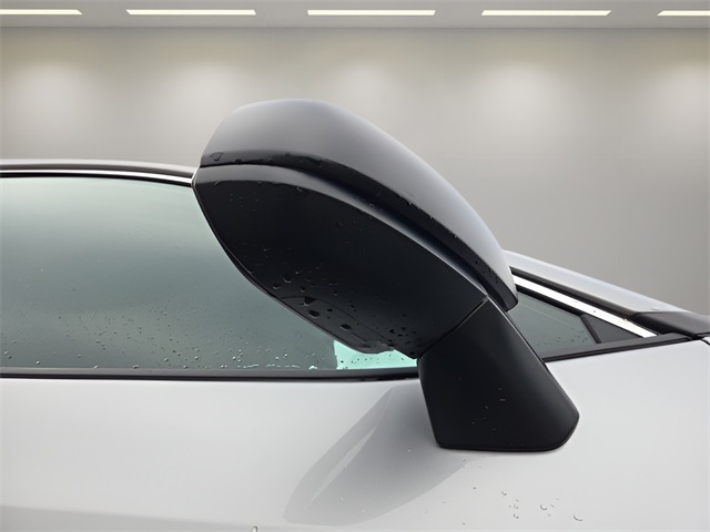 2022 Toyota RAV4 LE photo 15