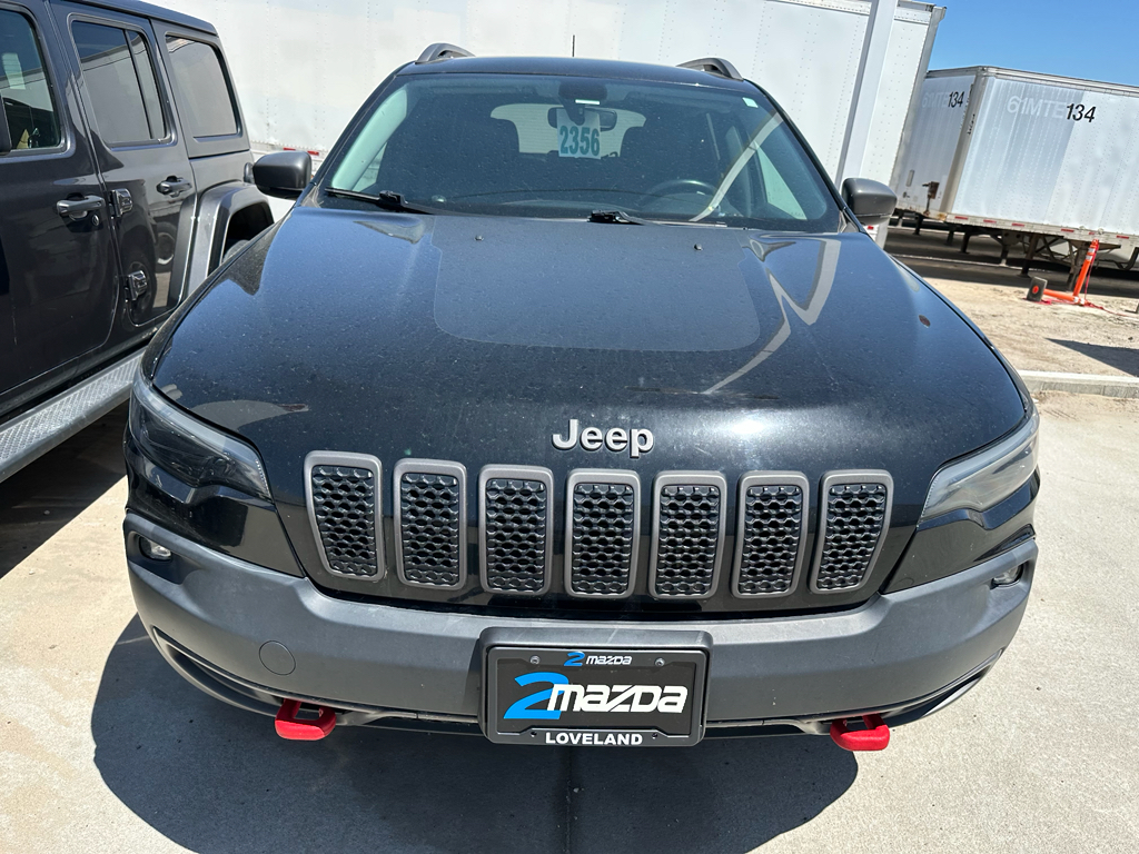 2019 Jeep Cherokee Trailhawk photo 2