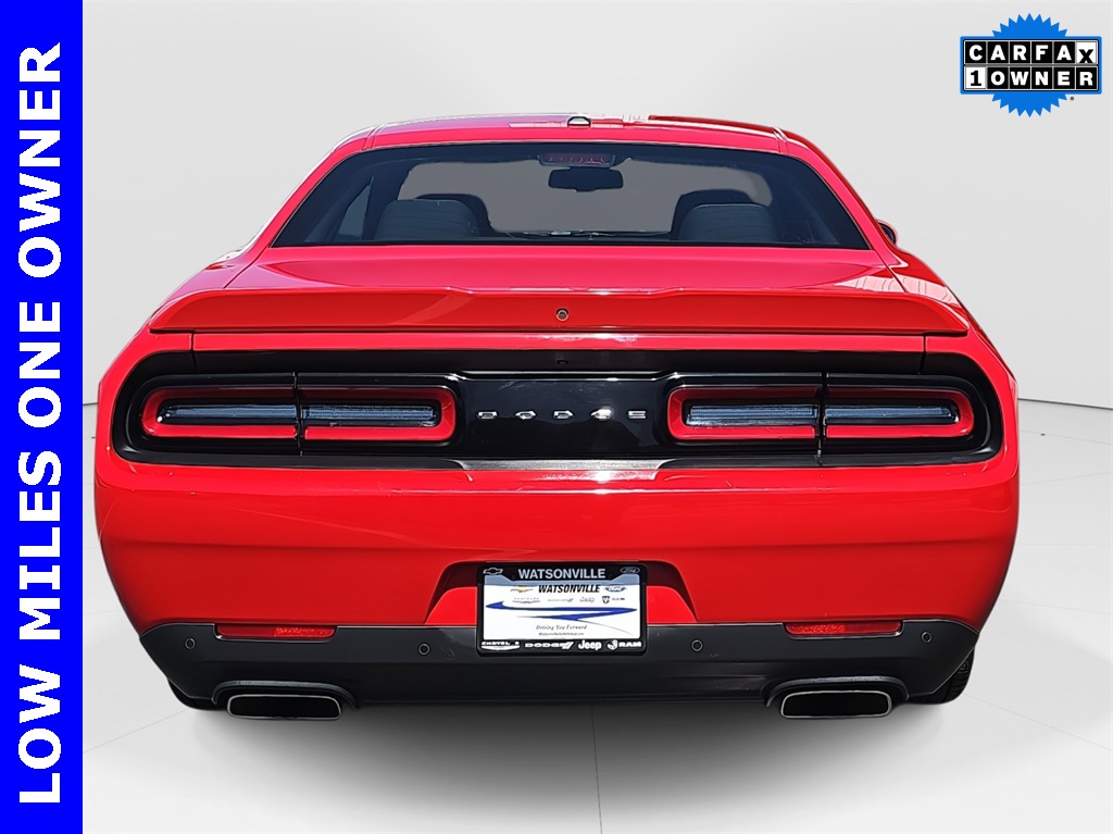 2022 Dodge Challenger R/T photo 4
