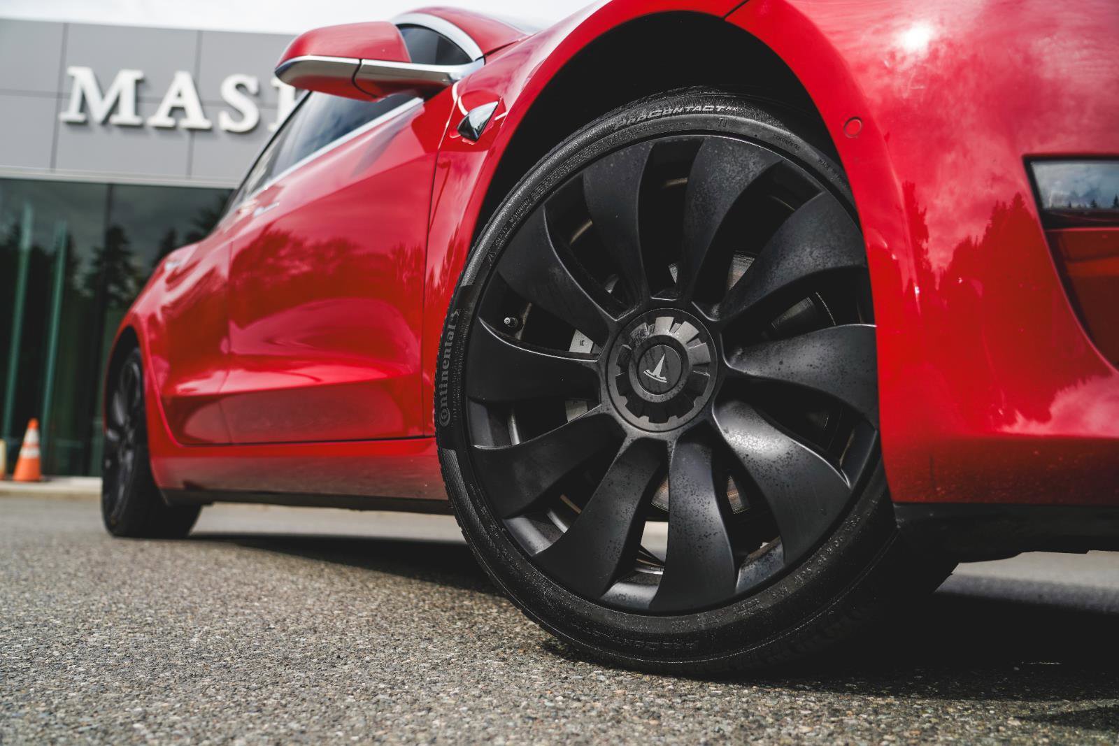 2018 Tesla Model 3 Long Range photo 6
