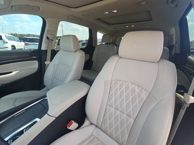 2023 Buick Enclave Avenir photo 22