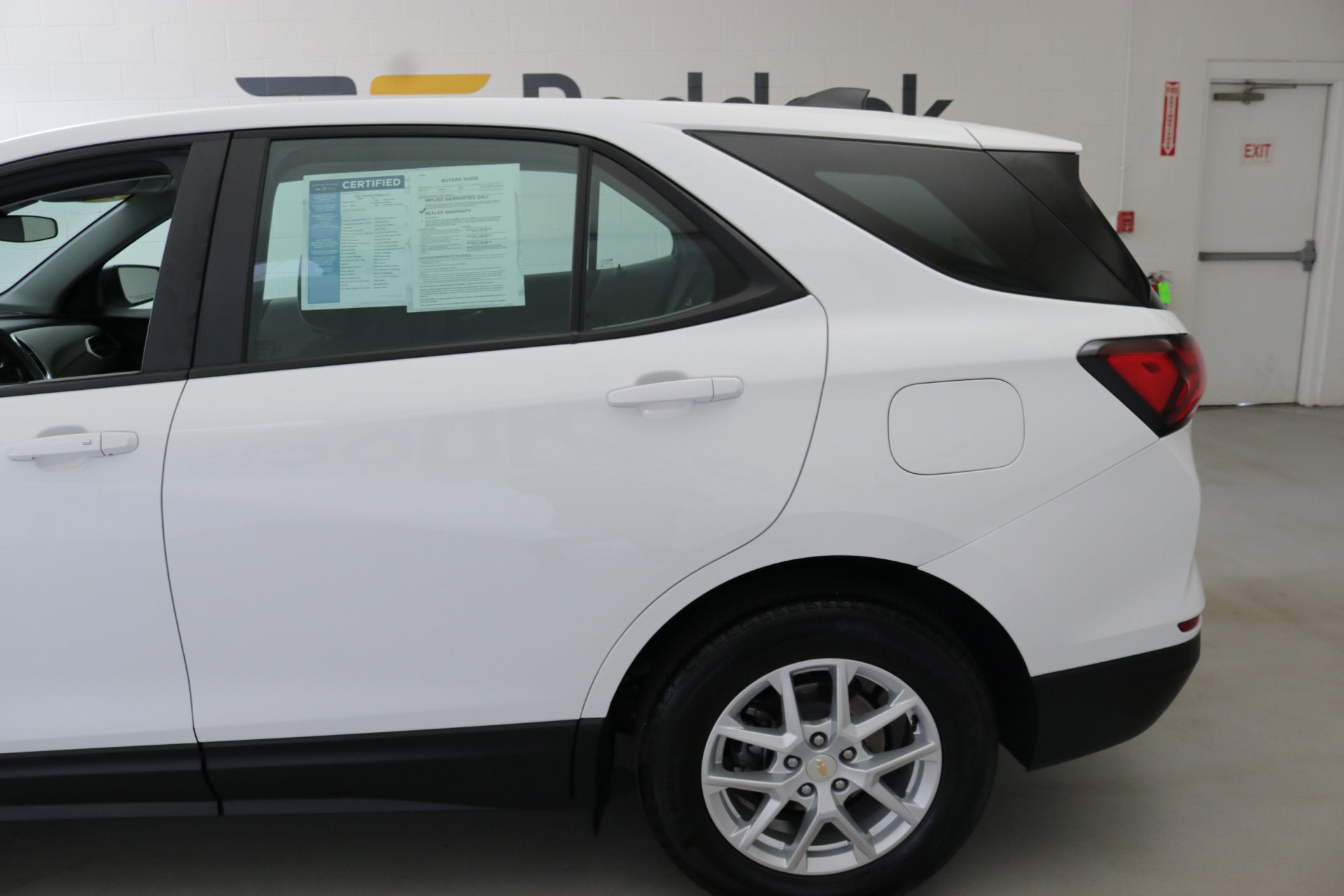 2022 Chevrolet Equinox LS photo 5
