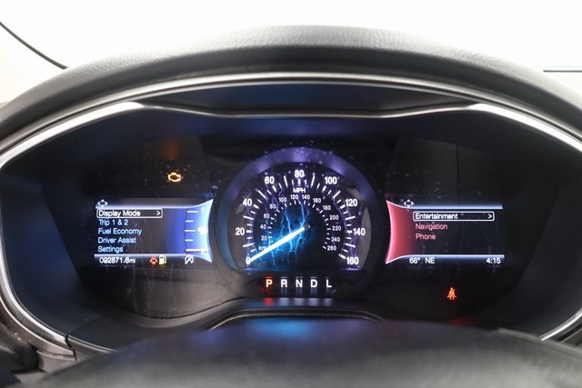 2020 Ford Fusion SE photo 20