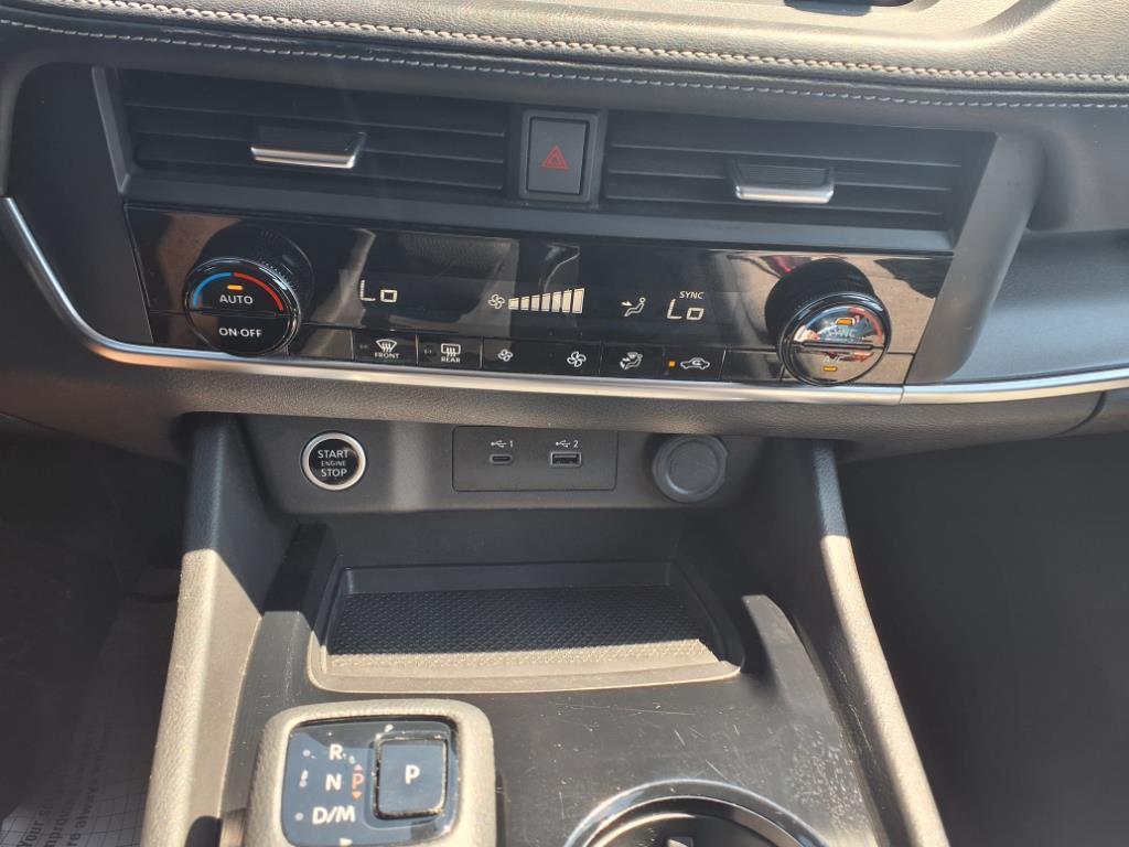 2023 Nissan Rogue SV photo 14