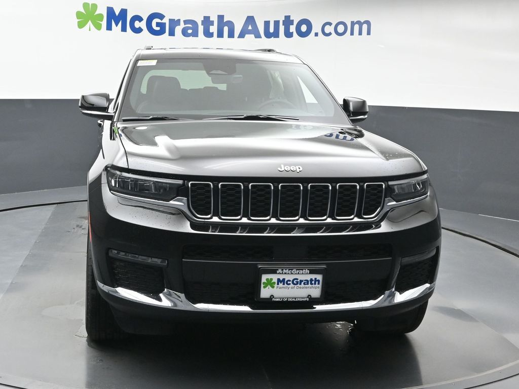2025 Jeep Grand Cherokee Limited photo 2
