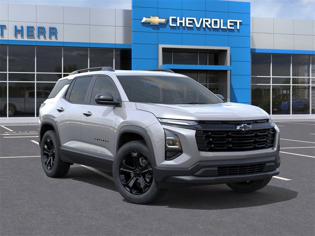 2026 Chevrolet Equinox LT photo 2
