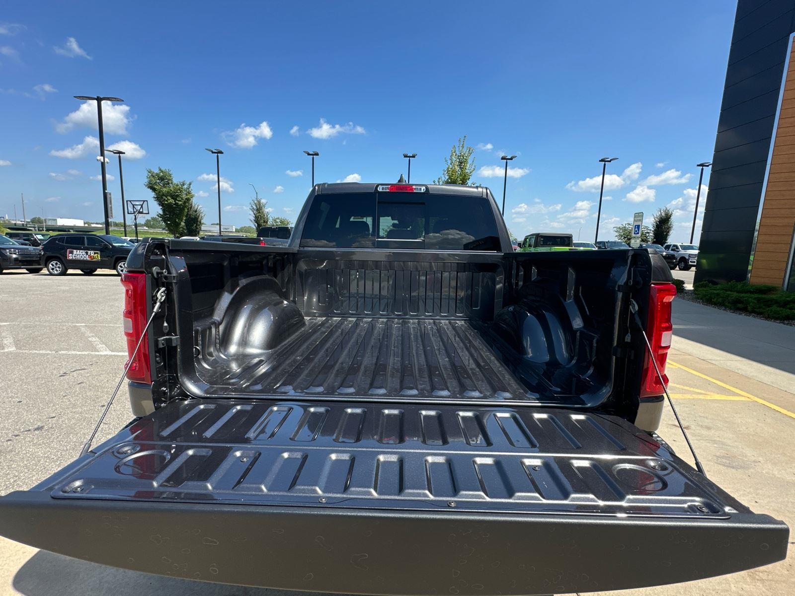 2026 Ram 1500 Big Horn photo 3