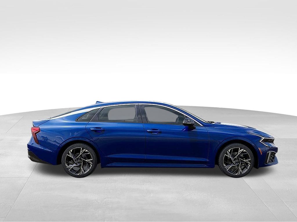 2026 Kia K5 GT-Line photo 7