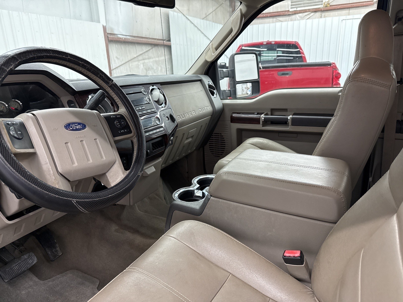 2010 Ford F-250 Lariat photo 10