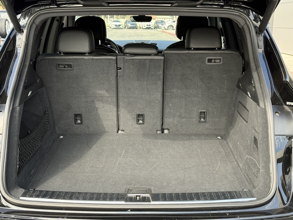 2019 Porsche Cayenne Base photo 8