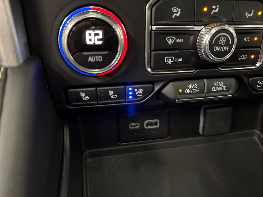 2023 Gmc Yukon SLT photo 44