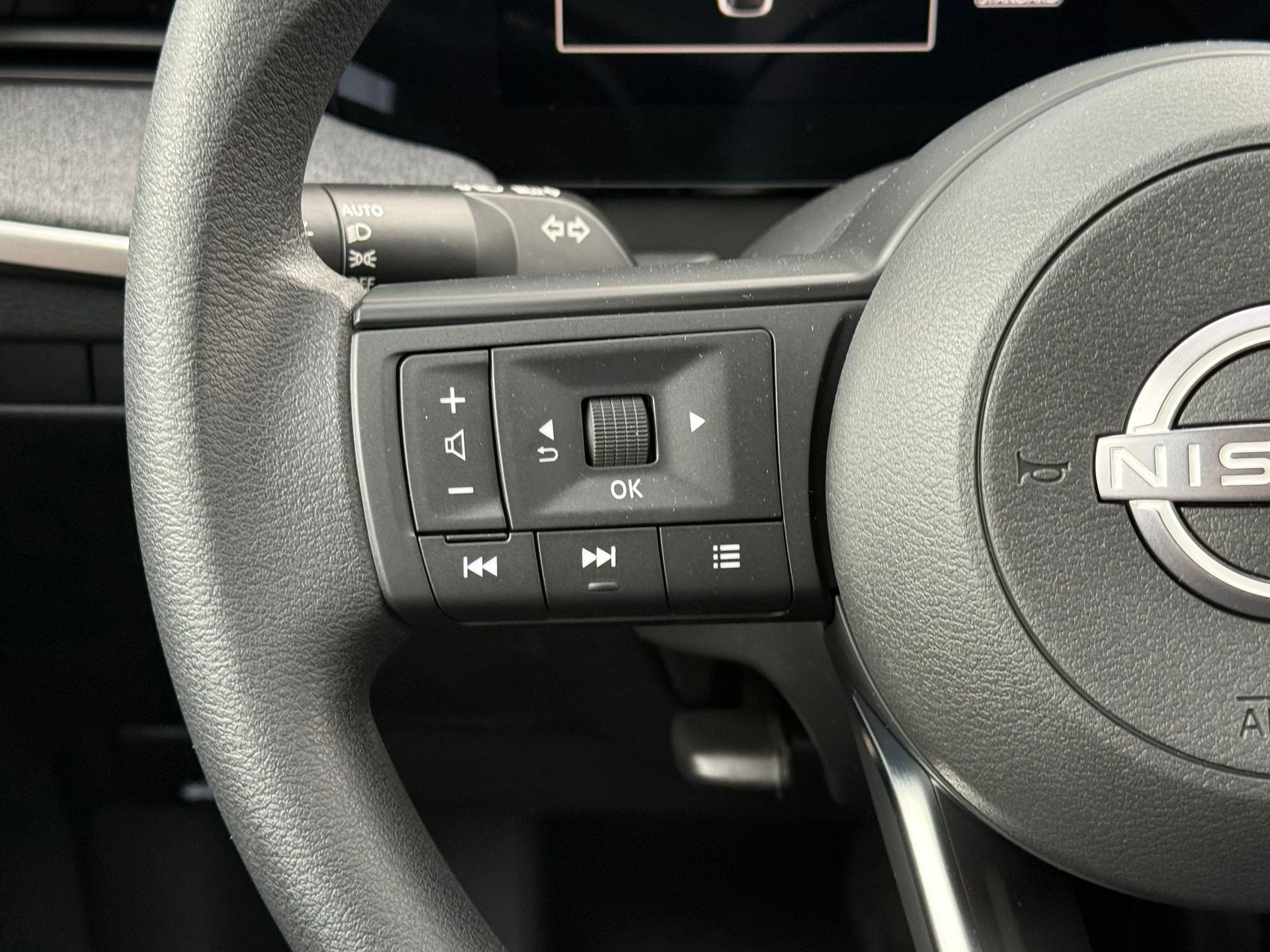 2026 Nissan Kicks SV photo 11