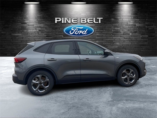 2025 Ford Escape ST-Line photo 6