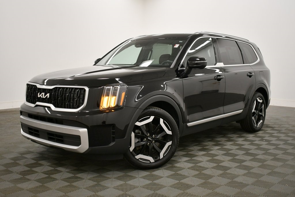 Certified 2024 Kia Telluride EX with VIN 5XYP3DGC2RG436823 for sale in Rochester, Minnesota