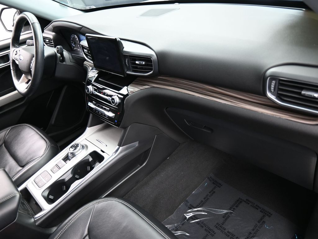 2022 Ford Explorer Limited photo 42