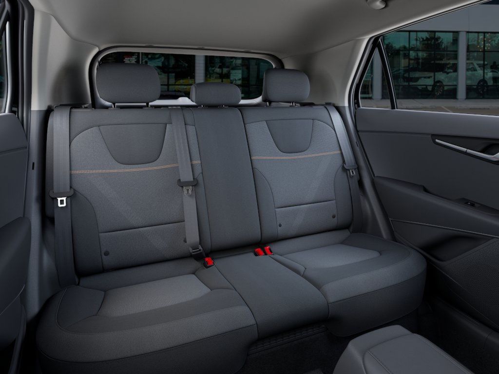 2025 Kia Niro LX photo 12