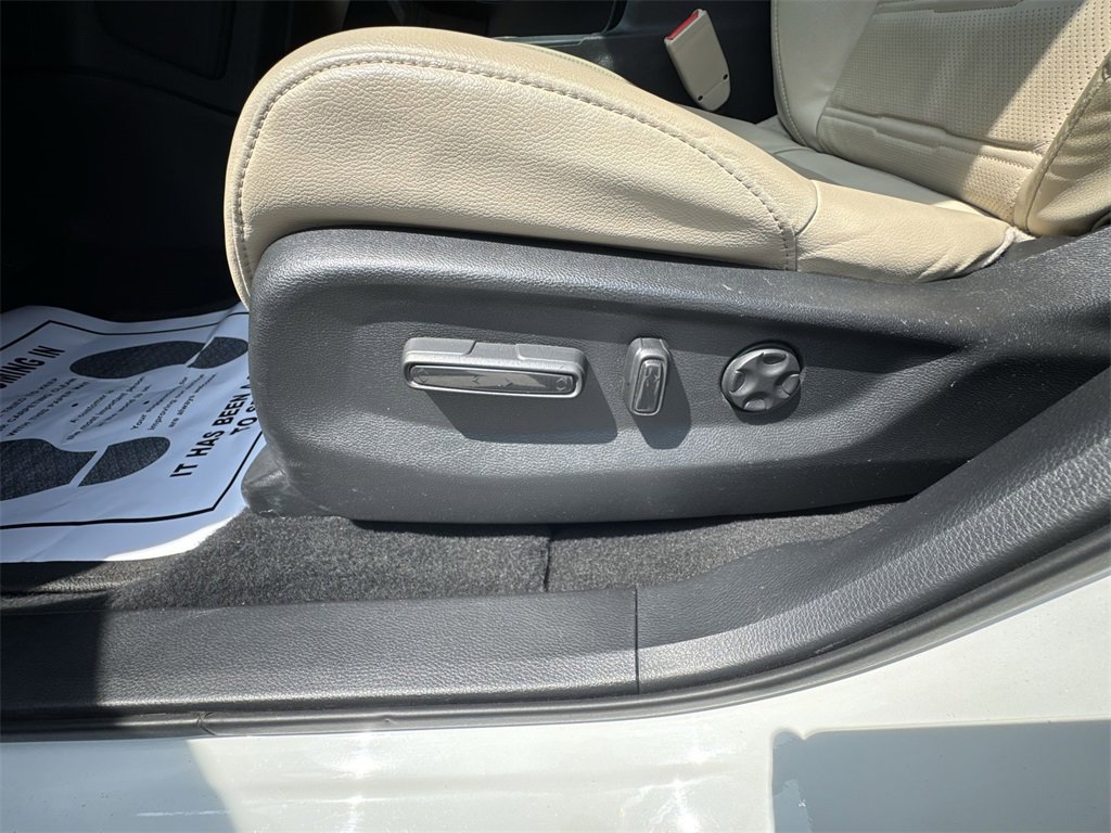 2017 Honda CR-V EX-L photo 14