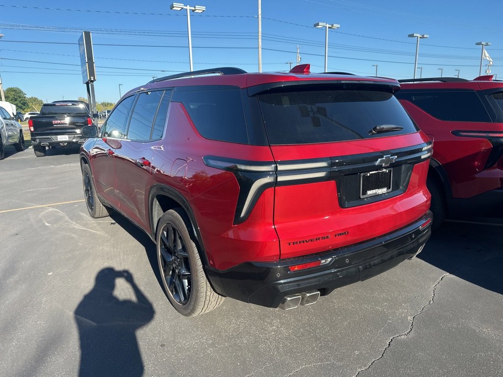 2025 Chevrolet Traverse RS photo 3