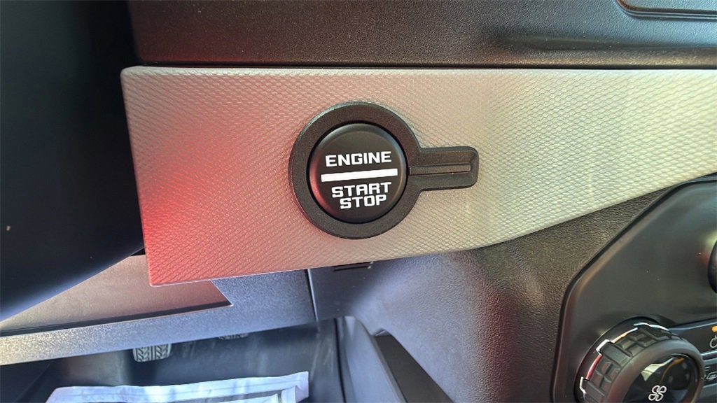 2022 Ford Bronco Base photo 17
