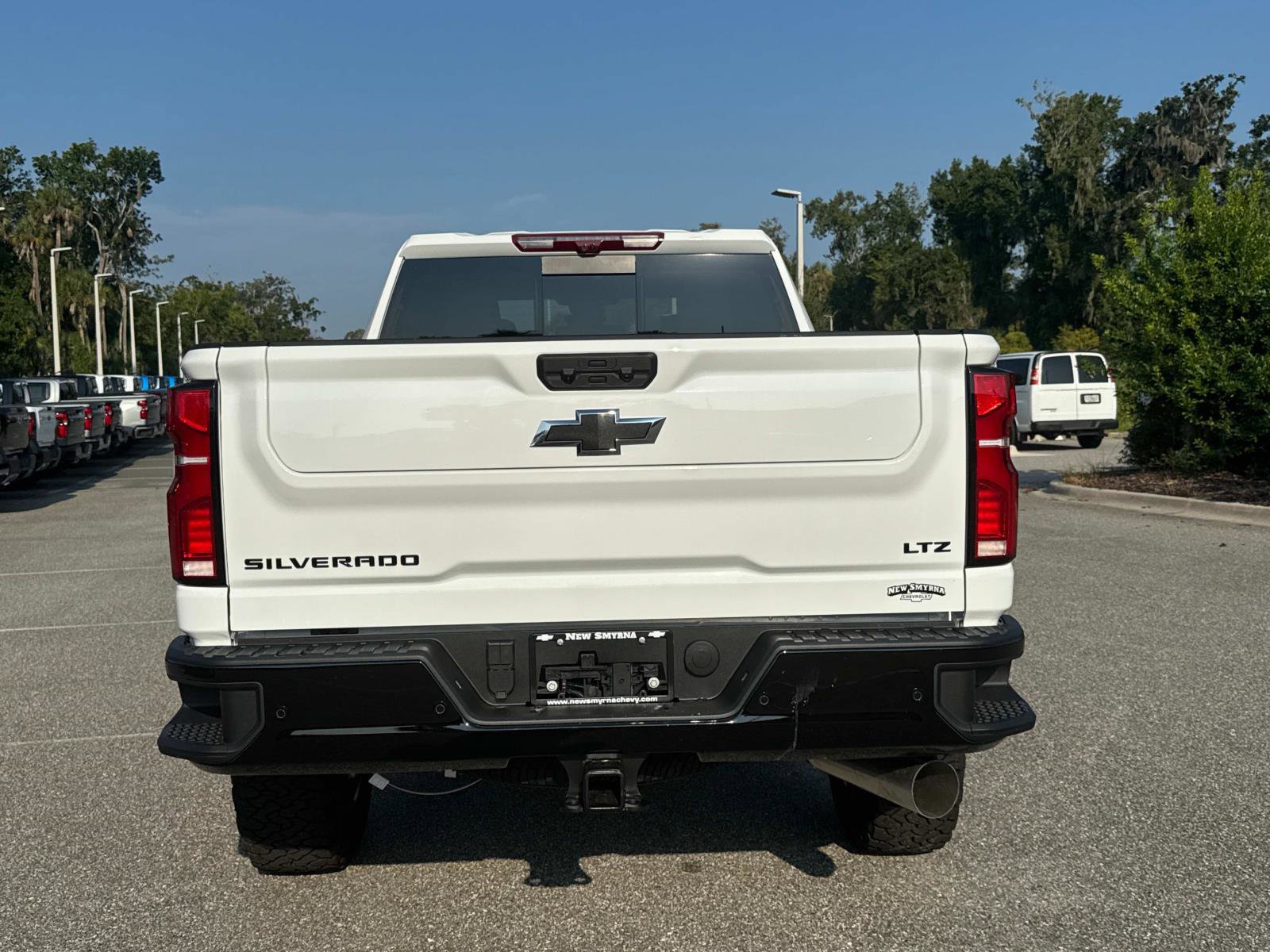 2025 Chevrolet Silverado 2500HD LTZ photo 4