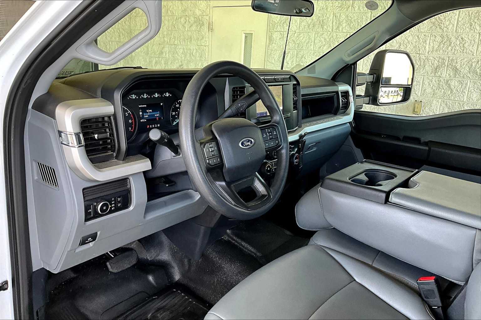 2024 Ford F-250 XL photo 16